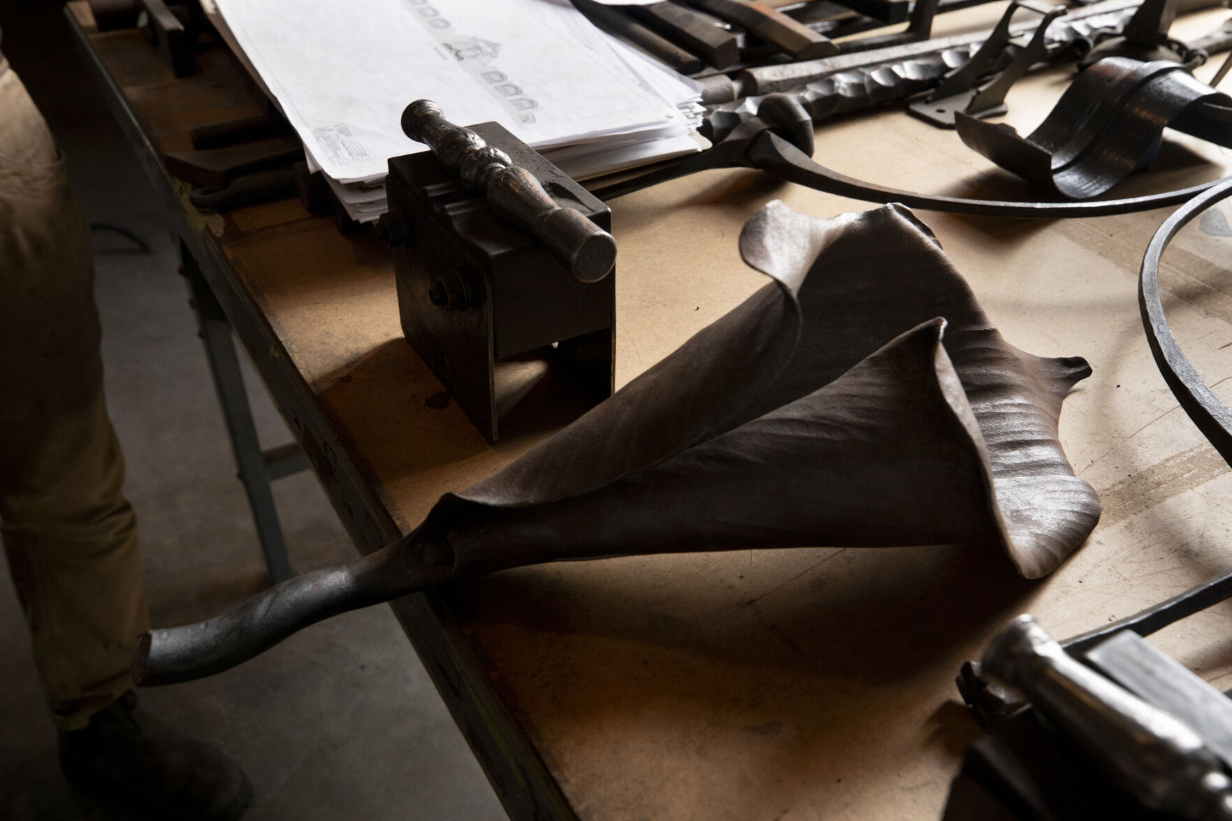 Robert Thomas Iron Design_006.JPG